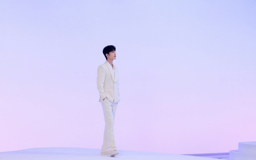 1758297 (a): :2000x1252